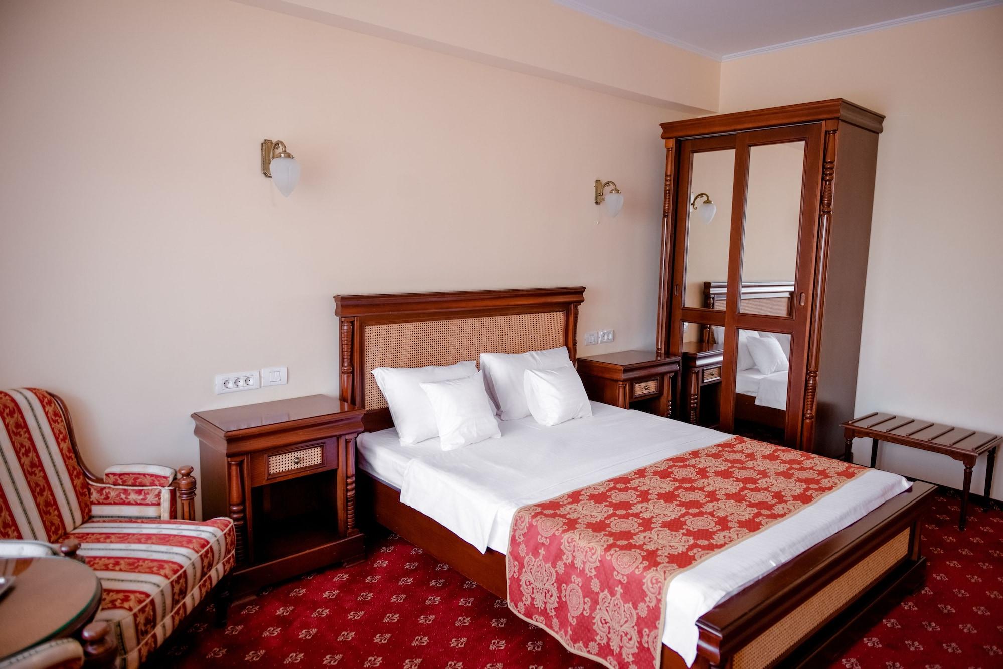 Richmond Hotel Mamaia Exterior photo